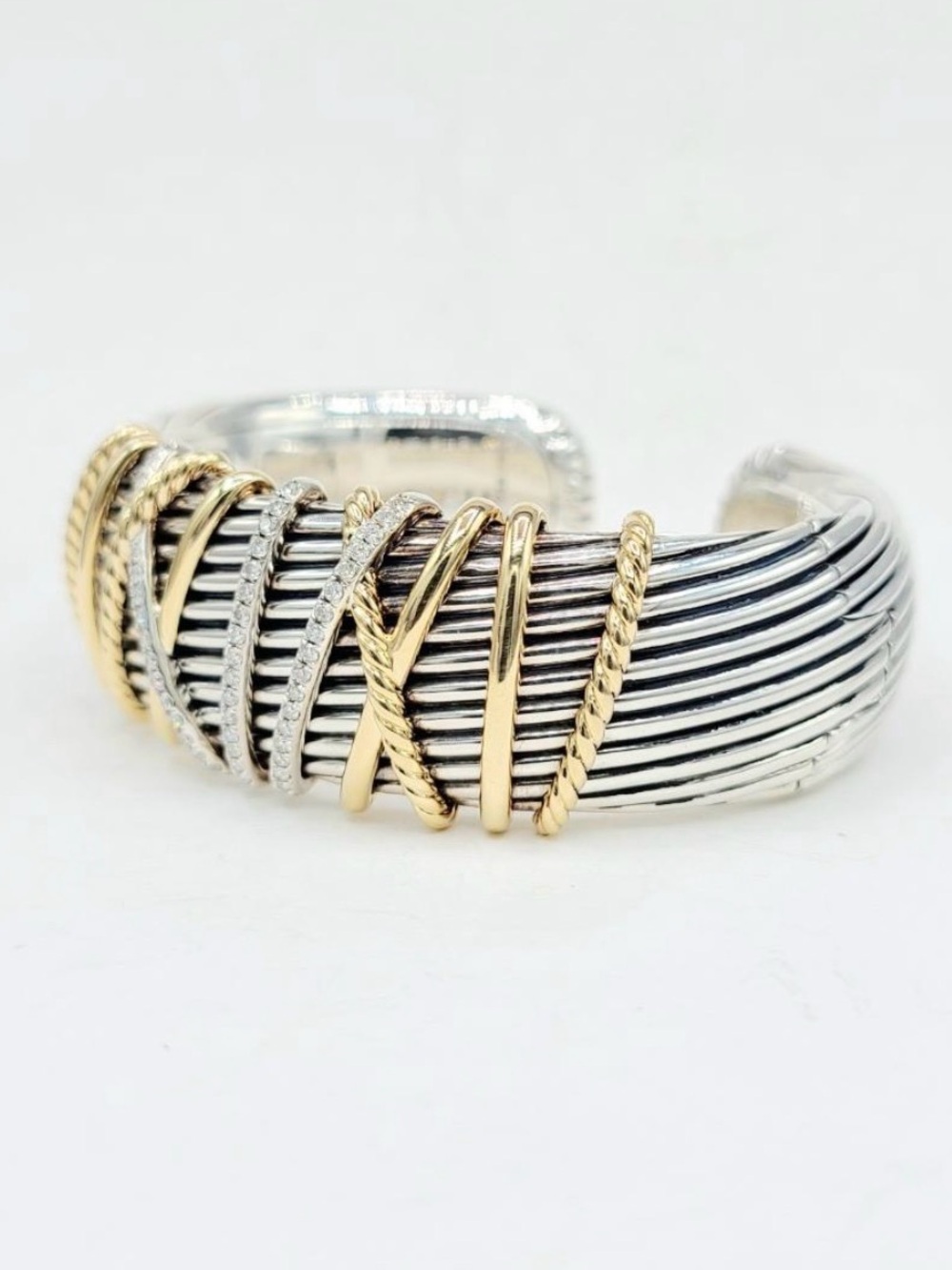 David Yurman Helena Cuff Bracelet With 18k Gold And Pave Diamonds - Picture 12 of 16